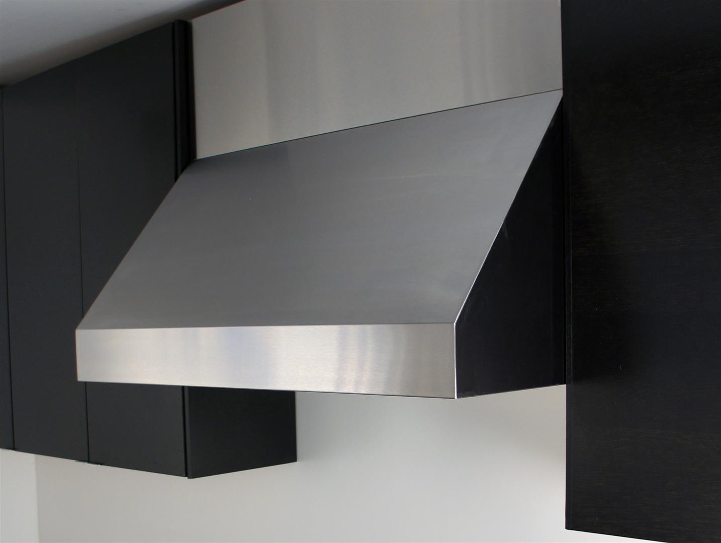 Best Yale Pro, Decorative, Wood and Under Hoods (Reviews